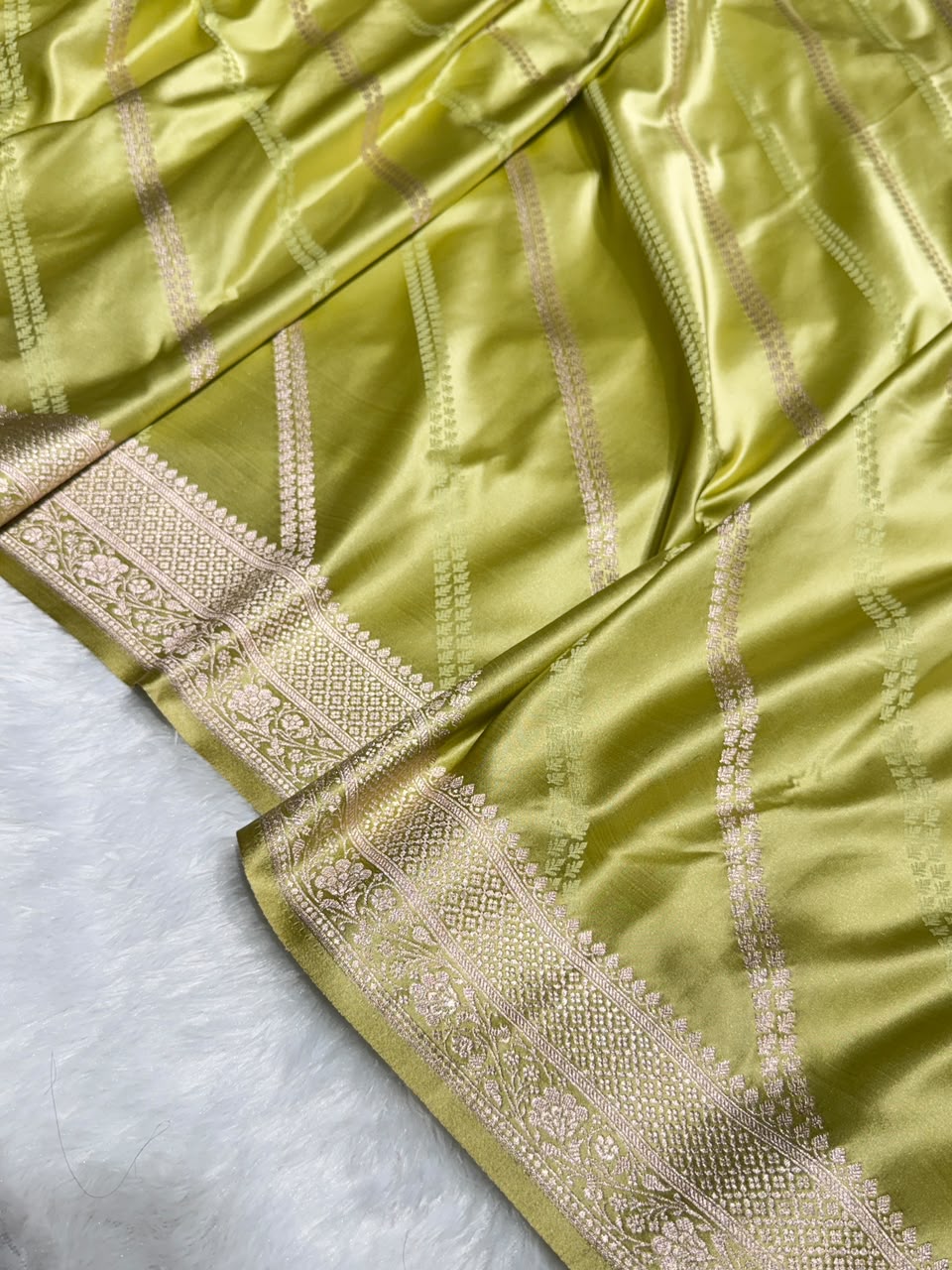 Banarasi Mashru Satin Silk Saree Cross Pattern in Pista Shades MSK02