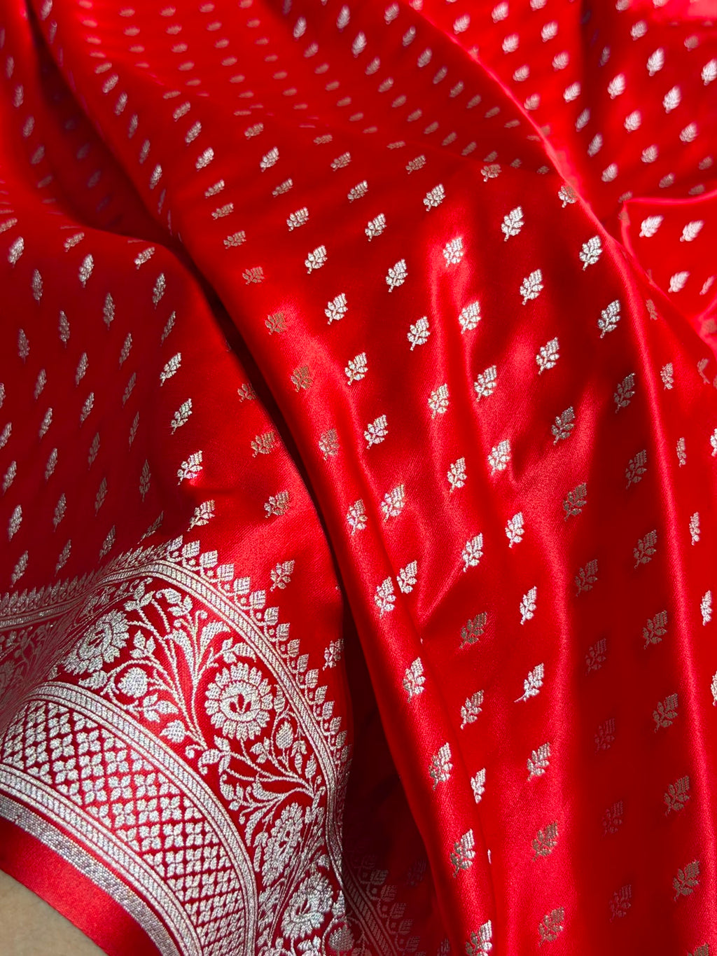 Banarasi Mashru Satin Silk Saree Booti Pattern in Red Shades