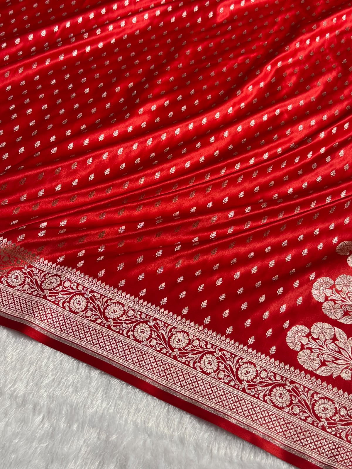 Banarasi Mashru Satin Silk Saree Booti Pattern in Red Shades