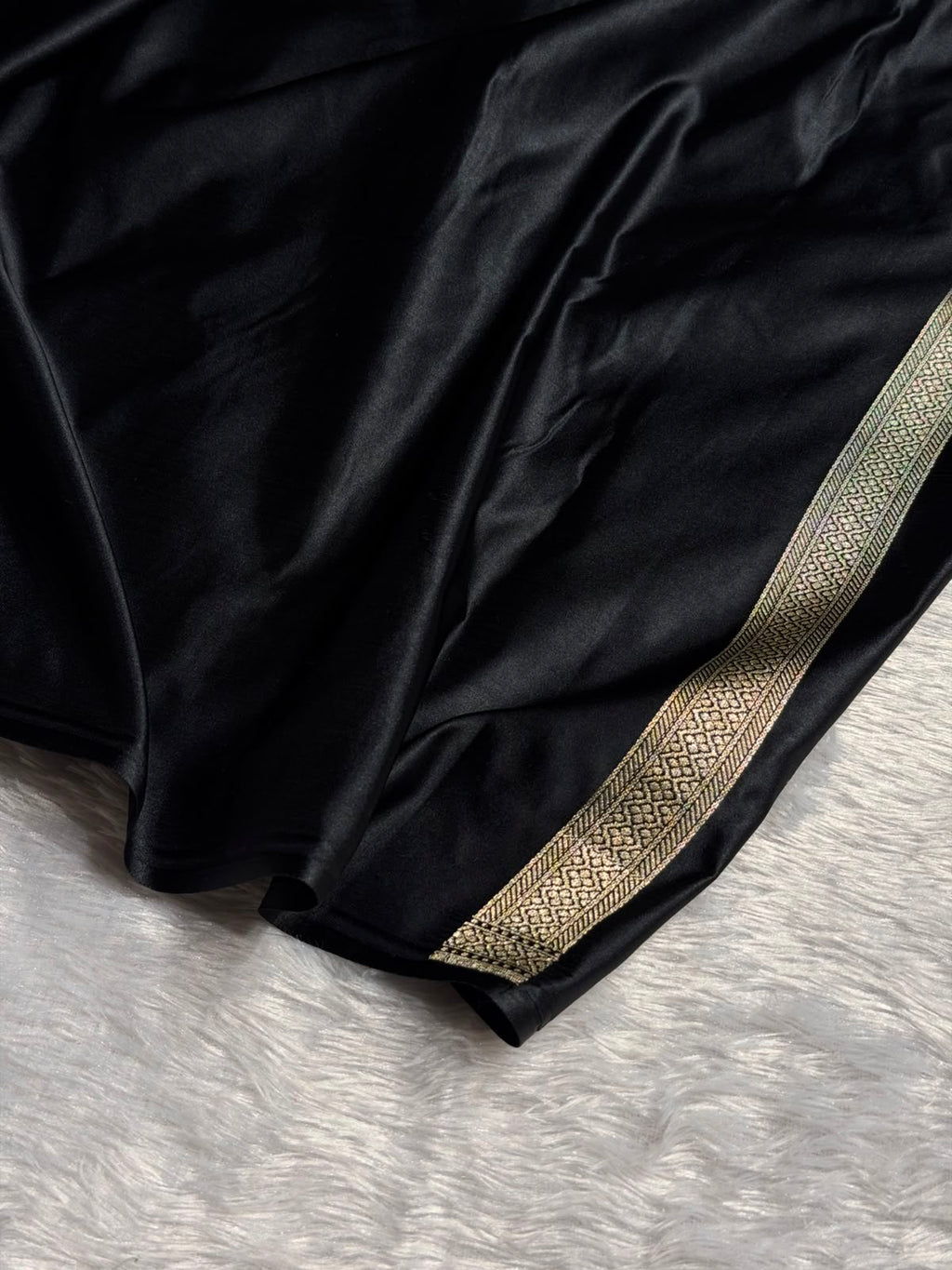Banarasi Mashru Satin Silk Saree Booti Tanchoi Pattern MSK07