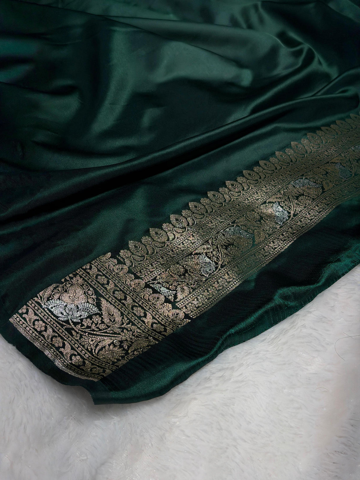 Banarasi Satin Katan Silk Saree Minakari Boota Pattern in Bottle Green Shades SK07