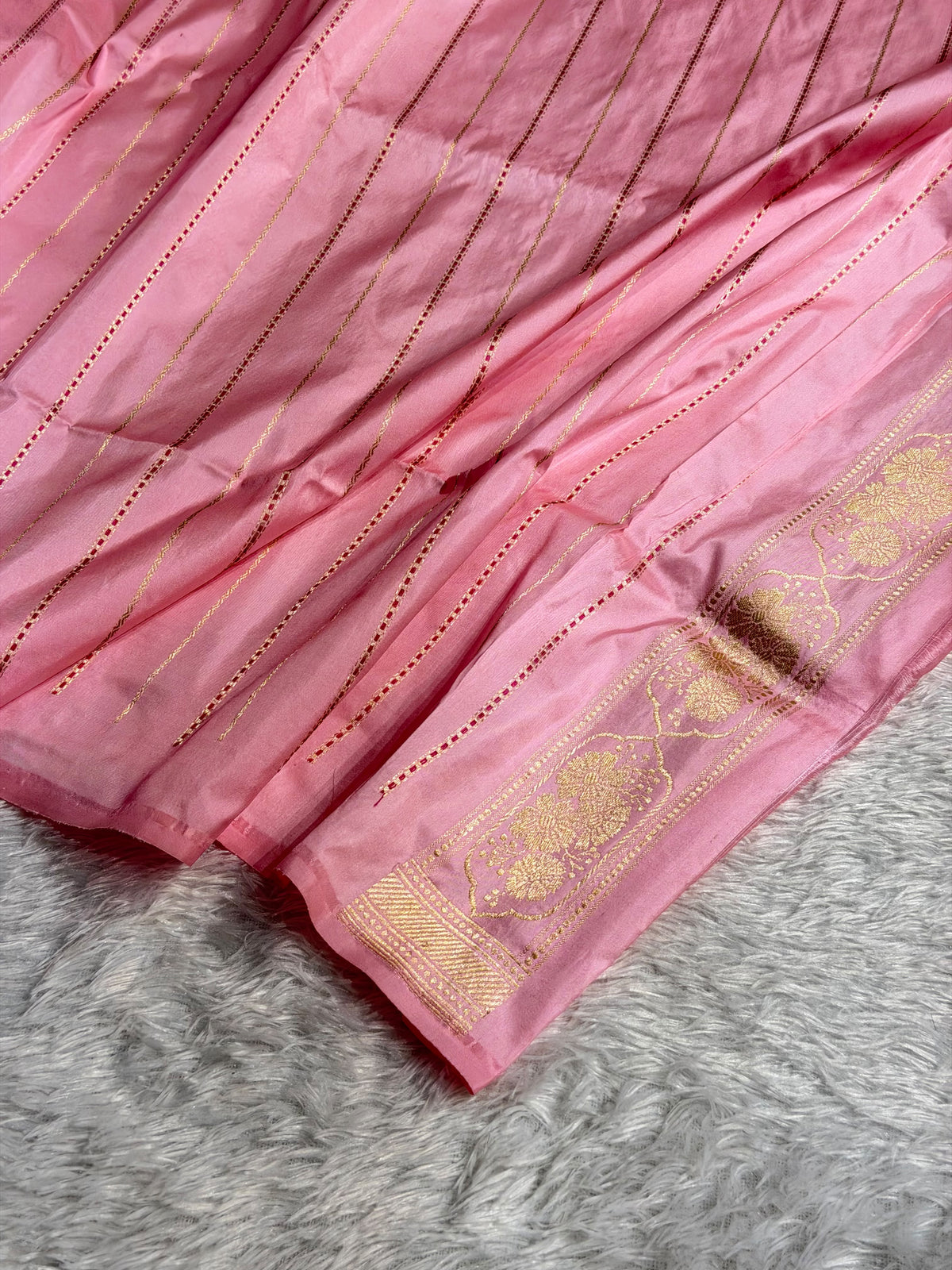 Banarasi Pure Katan Silk Saree Handwoven Kaduwa Boota Pattern in Blush Pink Shades PKH06