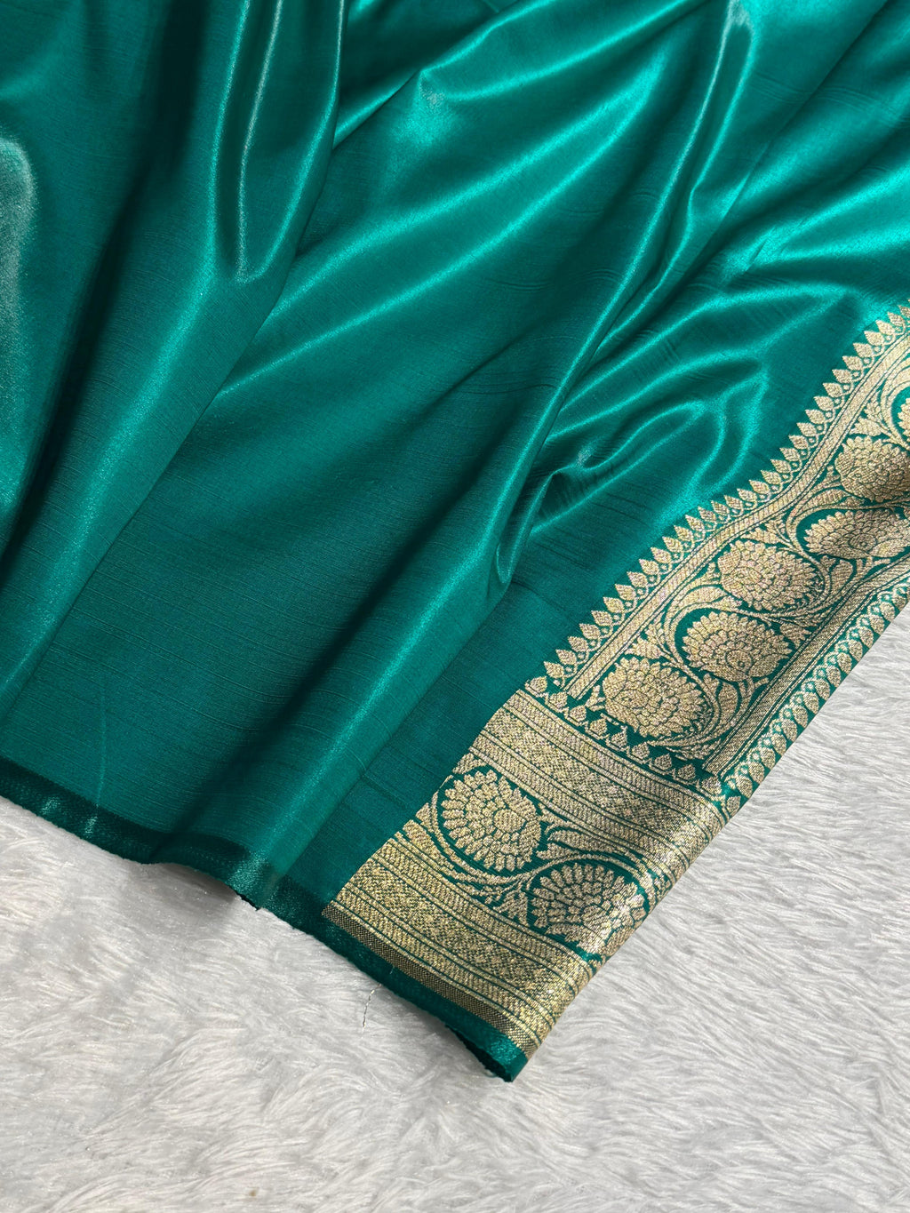 Banarasi Satin Silk Saree Jaal Pattern in Rama Shades SS14