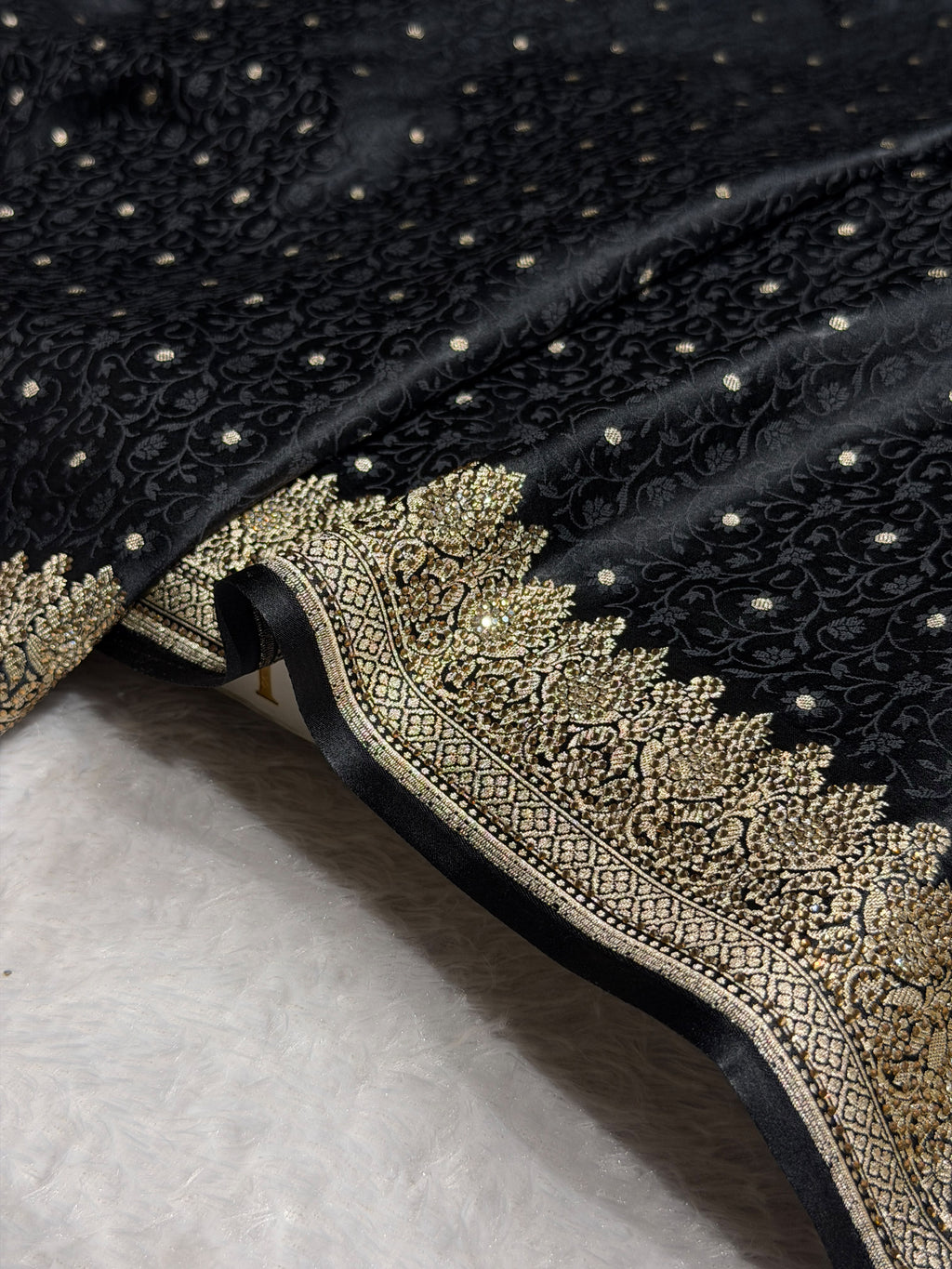 Bridal Banarasi Mashru Satin Silk Saree  Tanchoi Pattern with Swarovski Work In Black Shades BMSK07