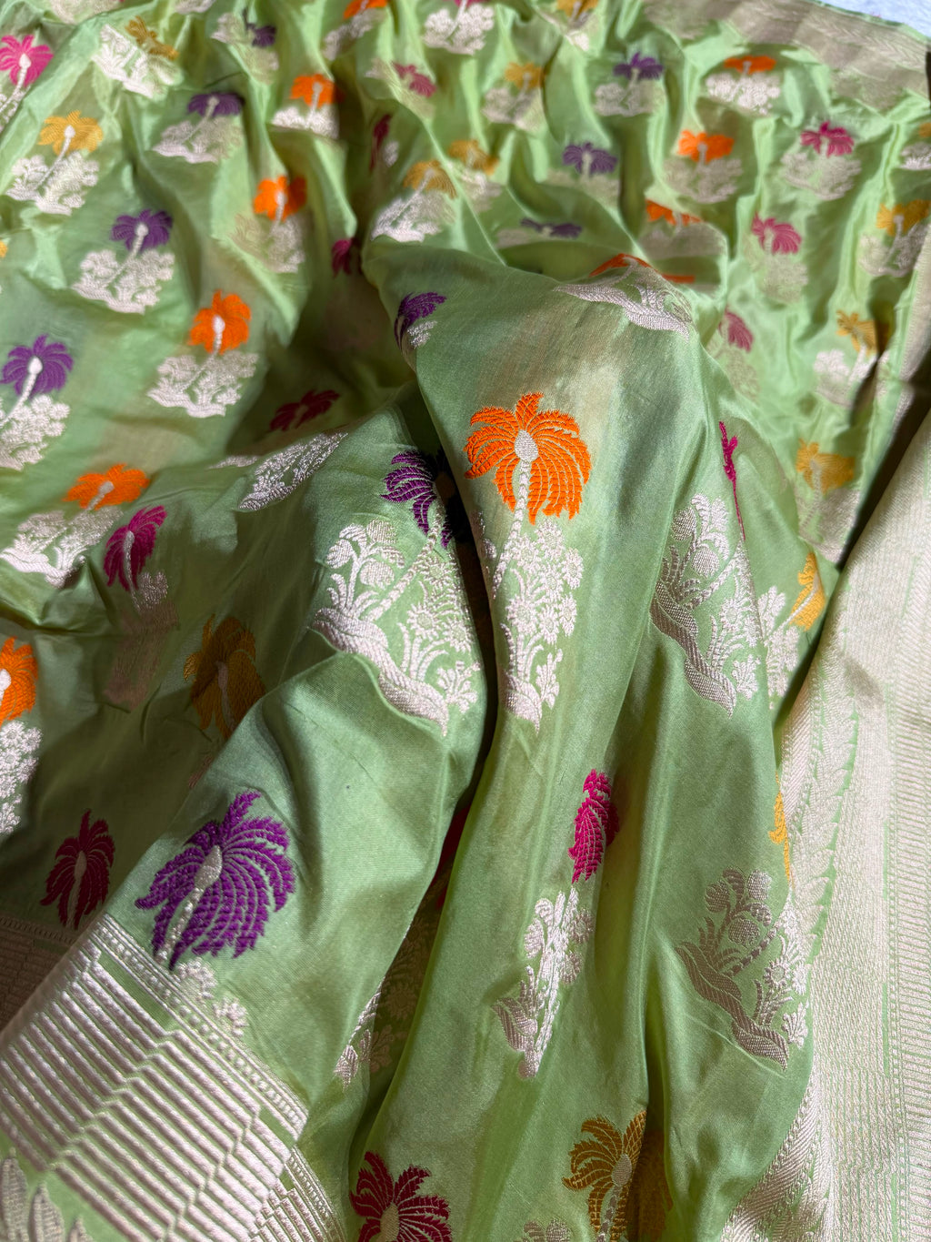 Banarasi Pure Katan Silk Saree with Minakari Boota Pattern in Pista Green Shades Shades PKM06