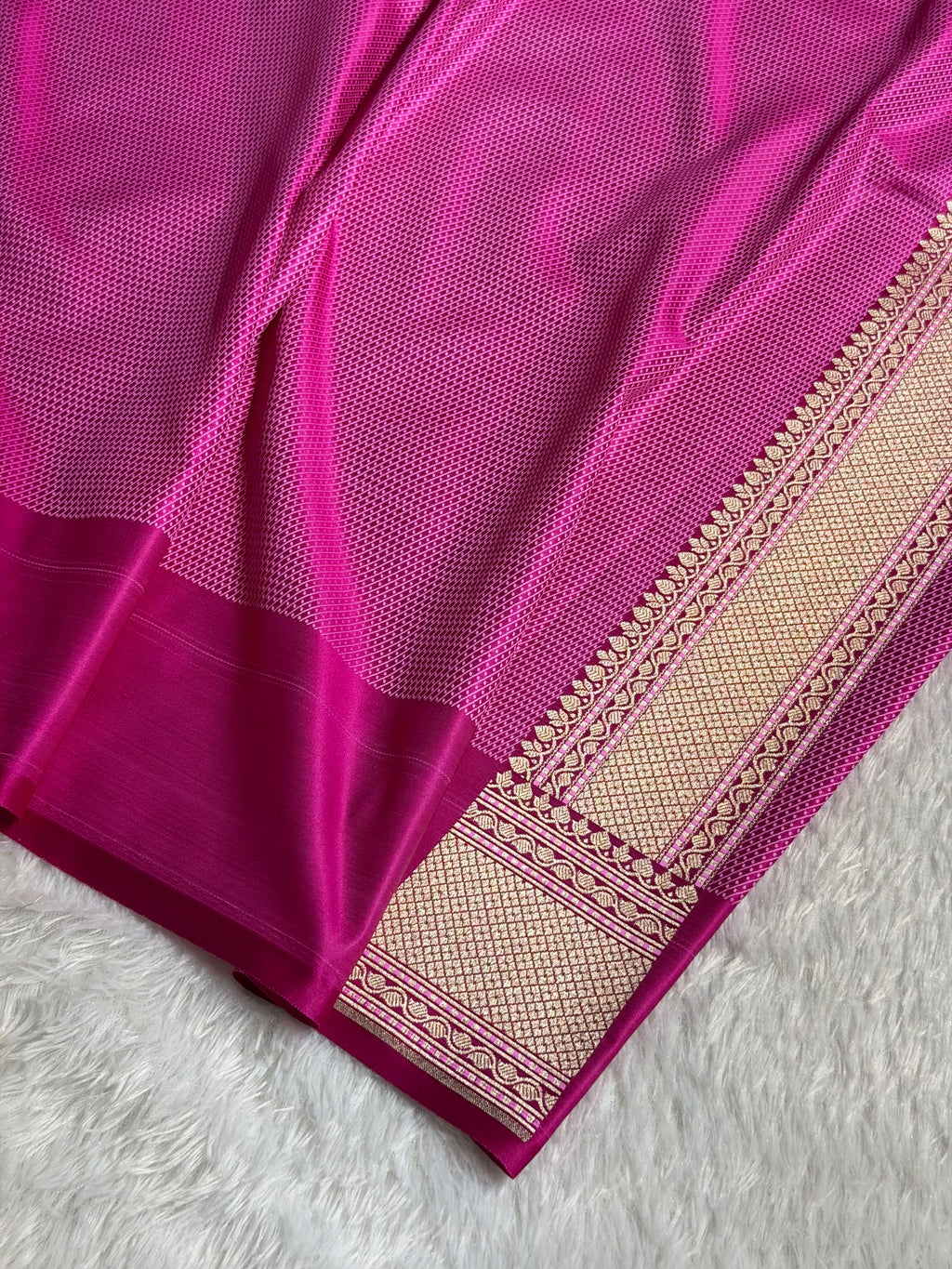Banarasi Mashru Satin Silk Saree Tanchoi Pattern Contrast Lavendar with Rani Shades MSK34