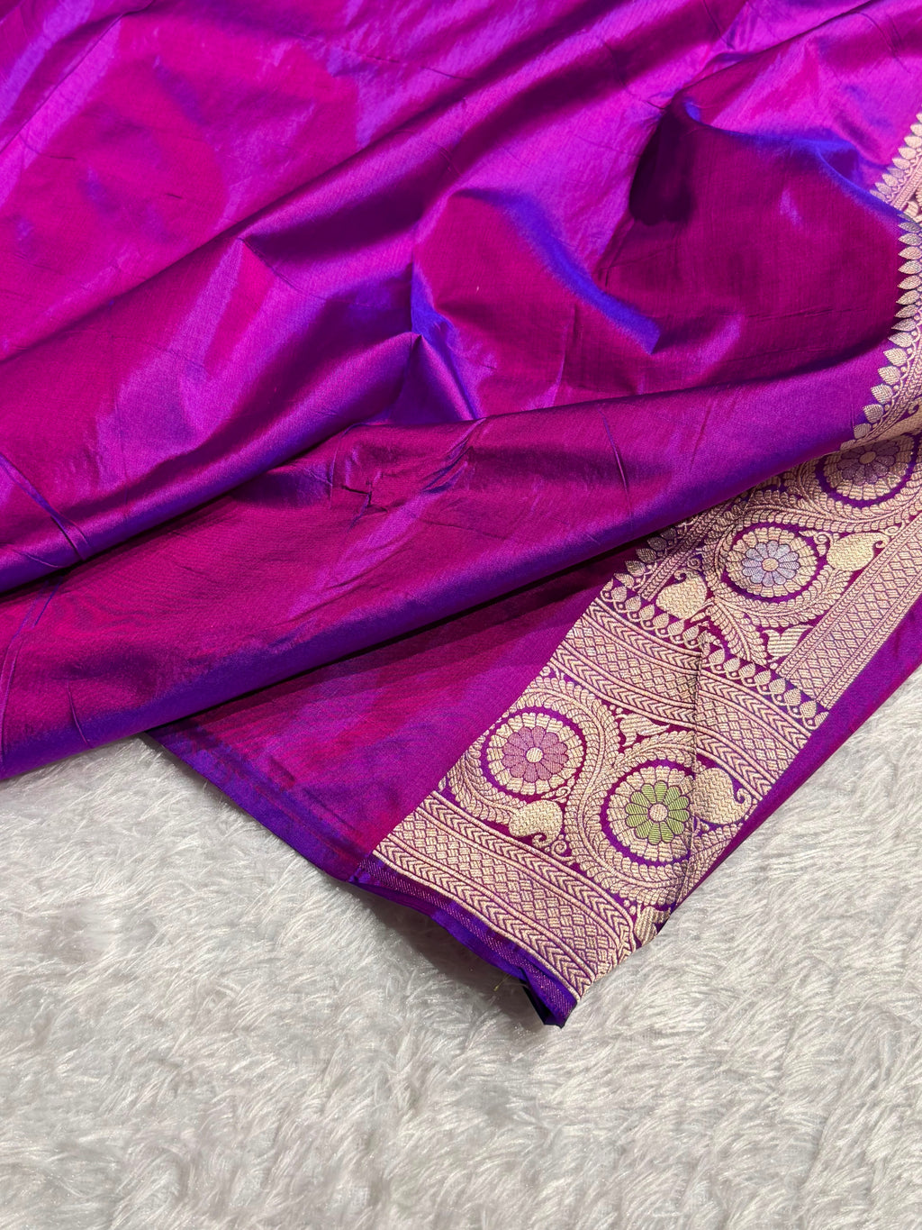 Banarasi Pure Katan Silk Saree with Minakari Jaal Pattern in Cross Purple Shades Shades PKM03