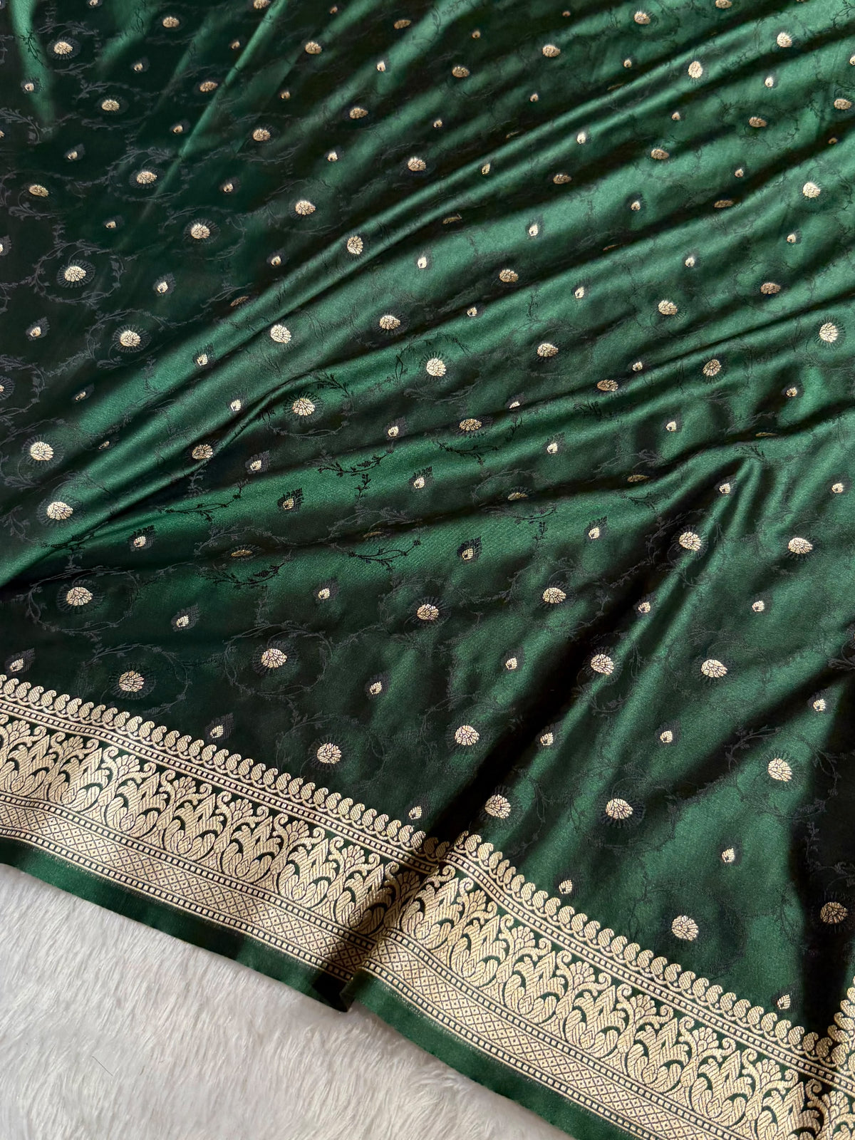 Banarasi Mashru Satin Silk Saree Tanchoi Pattern In Bottle Green Shades MSK36