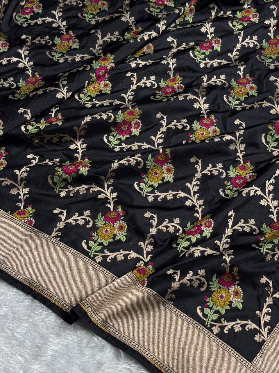 Banarasi Pure Katan Silk Saree with Minakari Jaal Pattern in Black Shades Shades PKM01