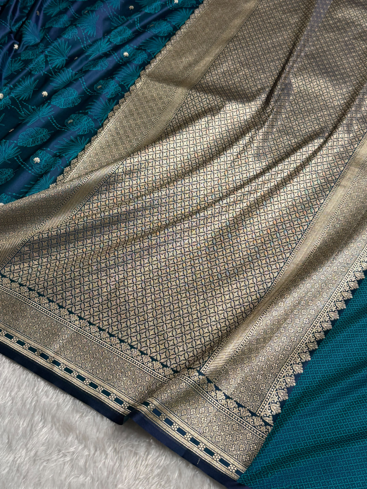 Banarasi Mashru Satin Silk Saree Tanchoi Pattern Peacock Shades MSK35