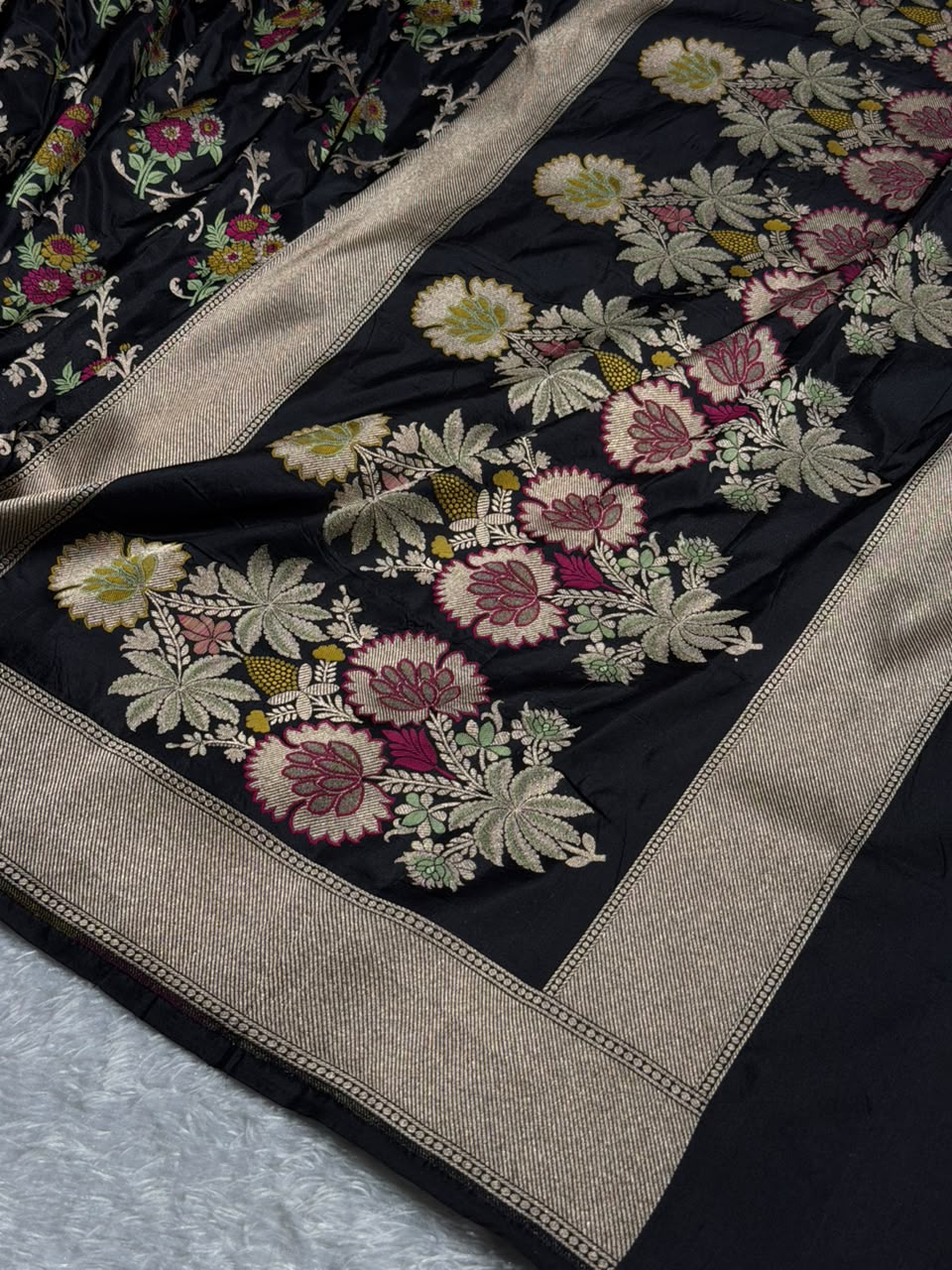 Banarasi Pure Katan Silk Saree with Minakari Jaal Pattern in Black Shades Shades PKM01