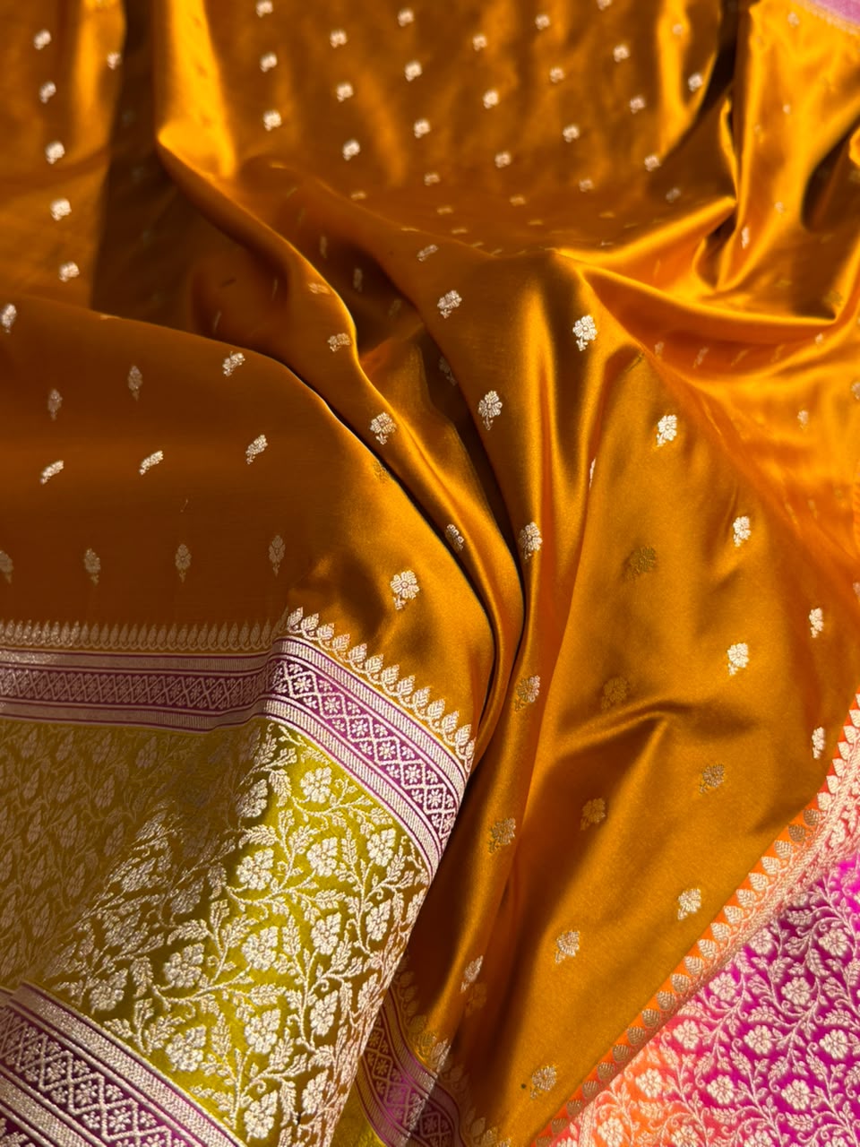 Banarasi Mashru Satin Silk Saree Booti Pattern In Rust with Mustard Rani Skirt Border Shades MSK41