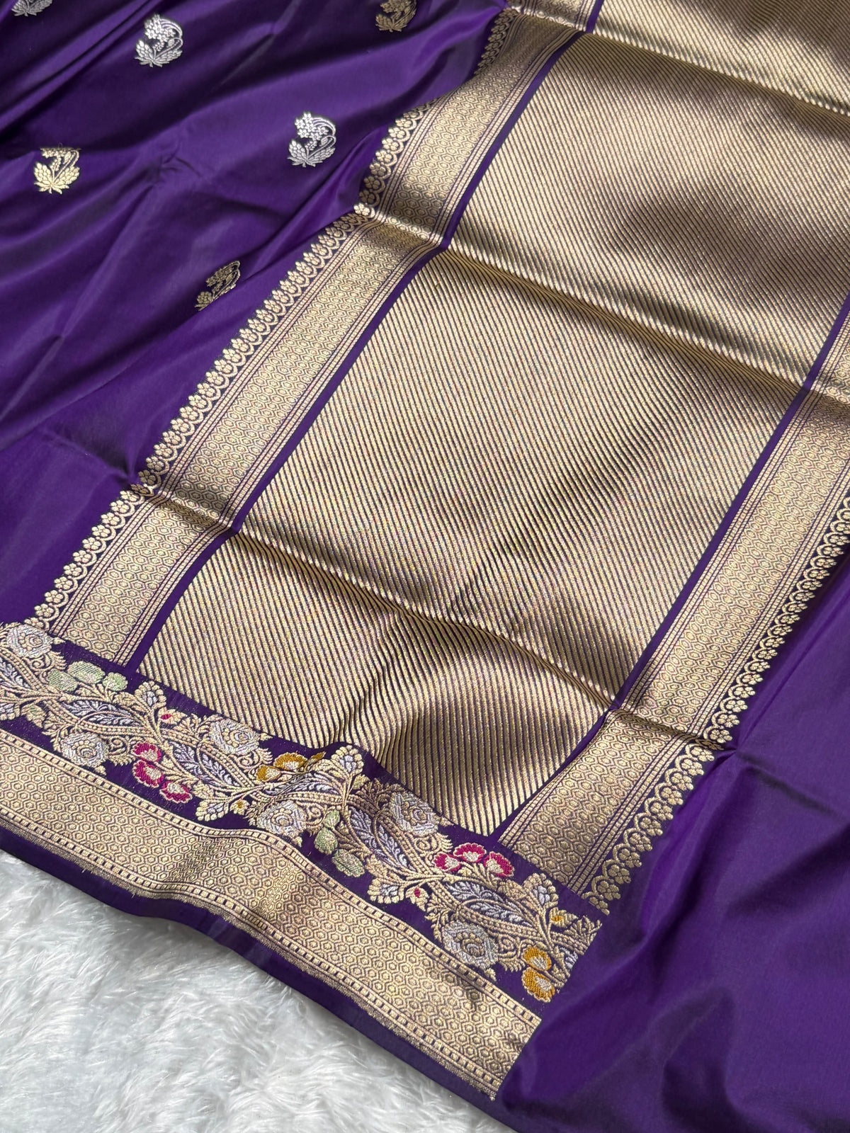 Banarasi Pure Katan Silk Saree Handwoven Kaduwa Boota Pattern with Minakari work in Purple Shades PKH09