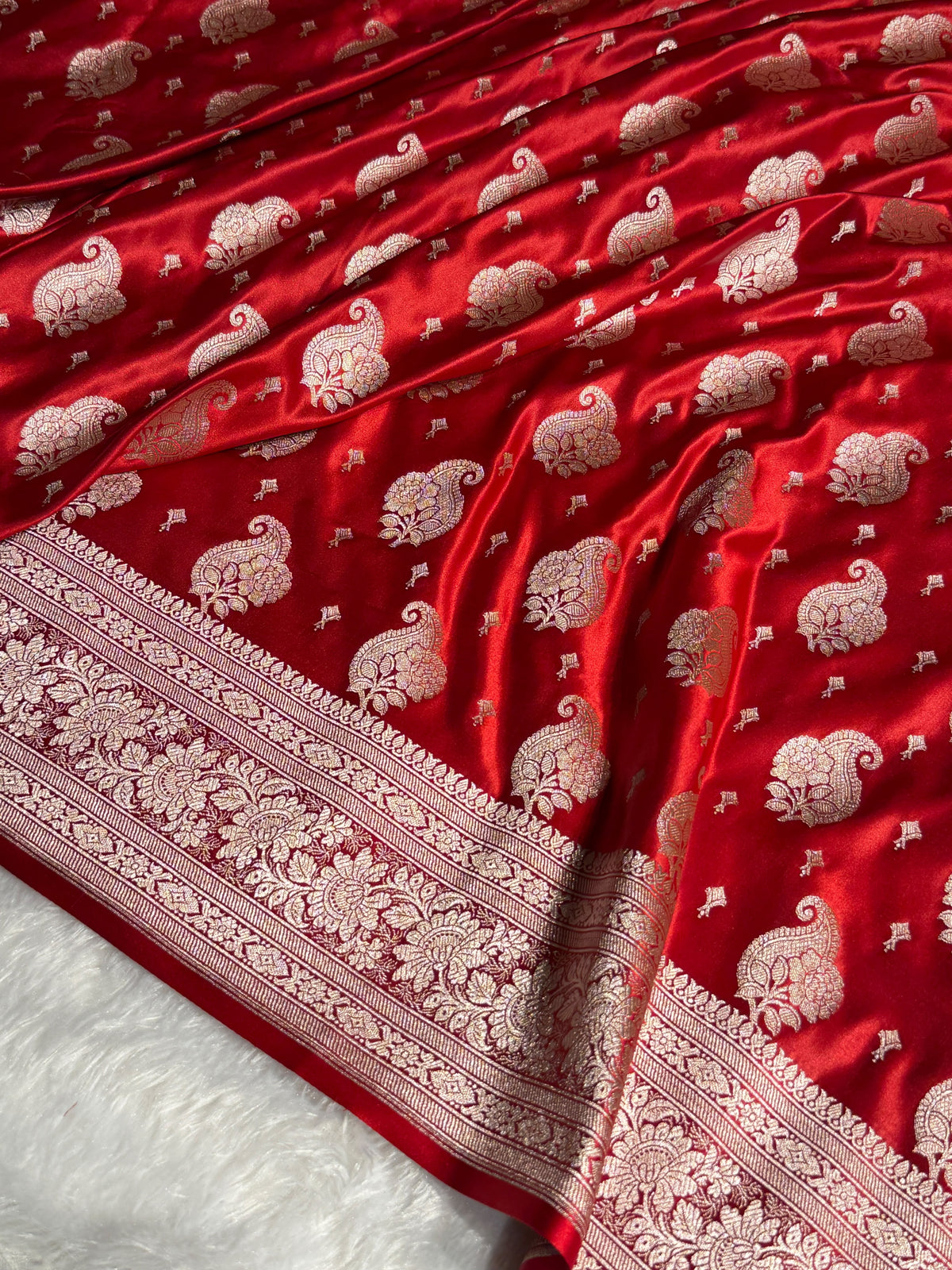 Banarasi Satin Katan Silk Saree Jaal Pattern in Maroon Shades SK16