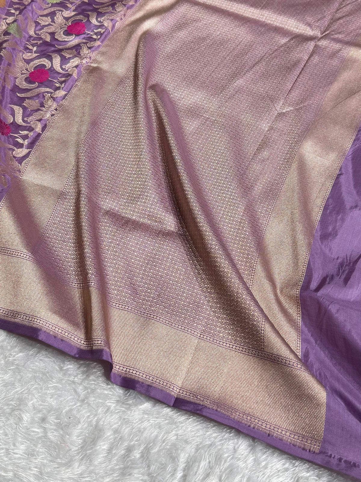 Banarasi Pure Katan Silk Saree with Minakari Jaal Pattern in Lavender Shades PKM07