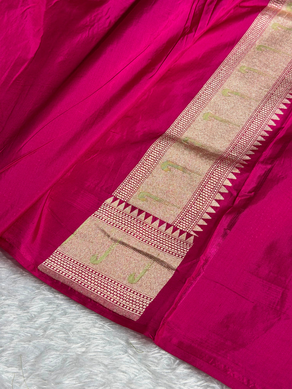 Banarasi Pure Katan Silk Saree with Minakari Boota Pattern in Rani Pink Shades Shades PKM05
