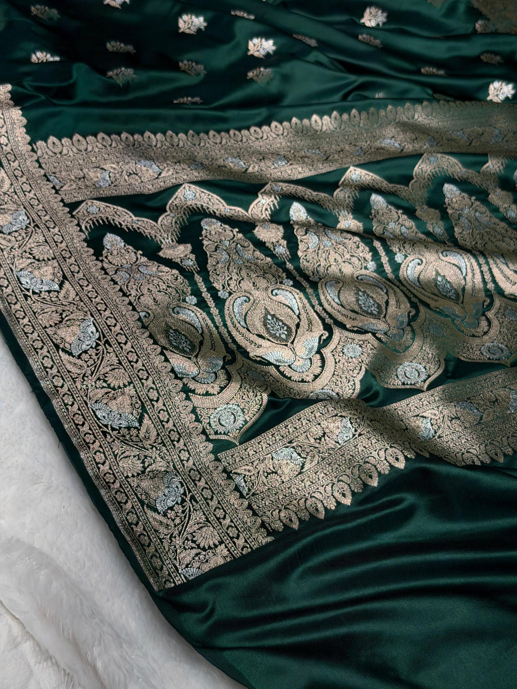Banarasi Satin Katan Silk Saree Minakari Boota Pattern in Bottle Green Shades SK07