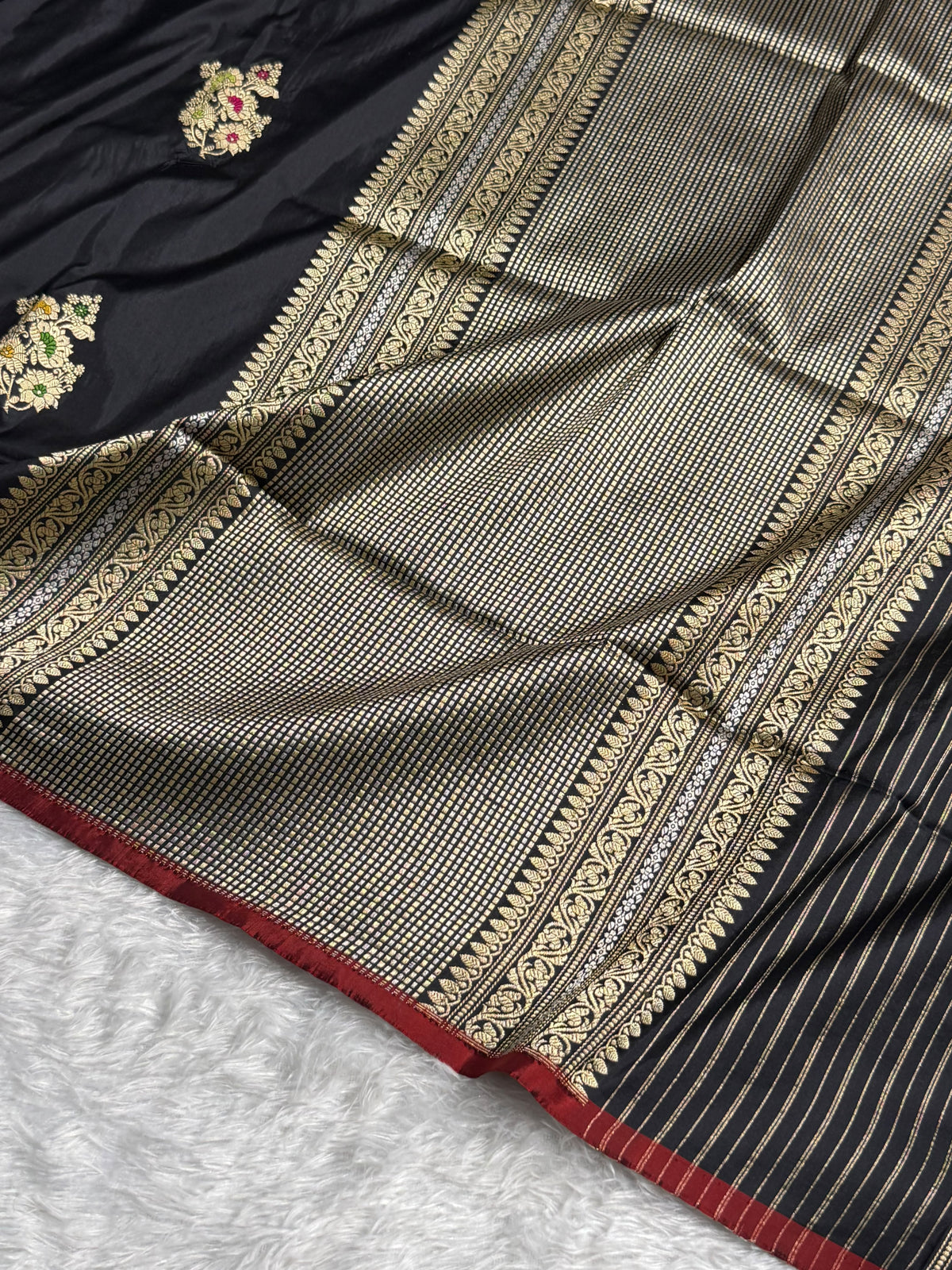 Banarasi Pure Katan Silk Saree Handwoven Kaduwa Boota Pattern with Minakari work in Black Shades PKH01