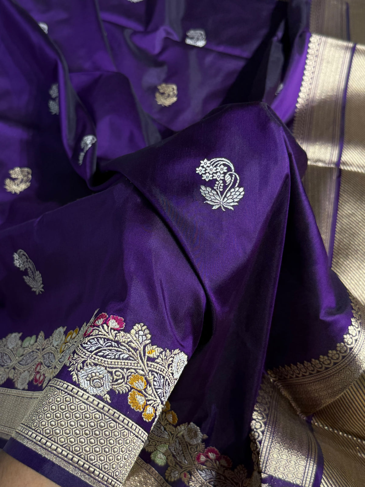 Banarasi Pure Katan Silk Saree Handwoven Kaduwa Boota Pattern with Minakari work in Purple Shades PKH09