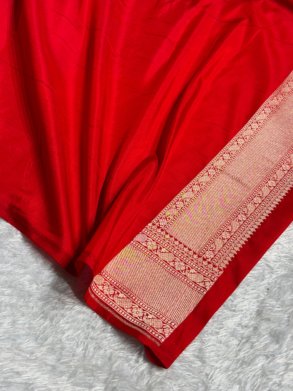 Banarasi Pure Katan Silk Saree with Minakari Boota Pattern in Red Shades PKM10