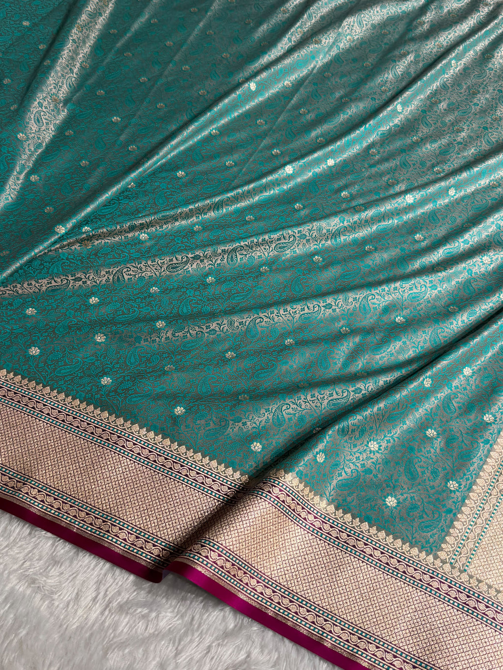 Banarasi Mashru Satin Silk Saree Tanchoi Pattern Contrast Sea Green with Rani Shades MSK34