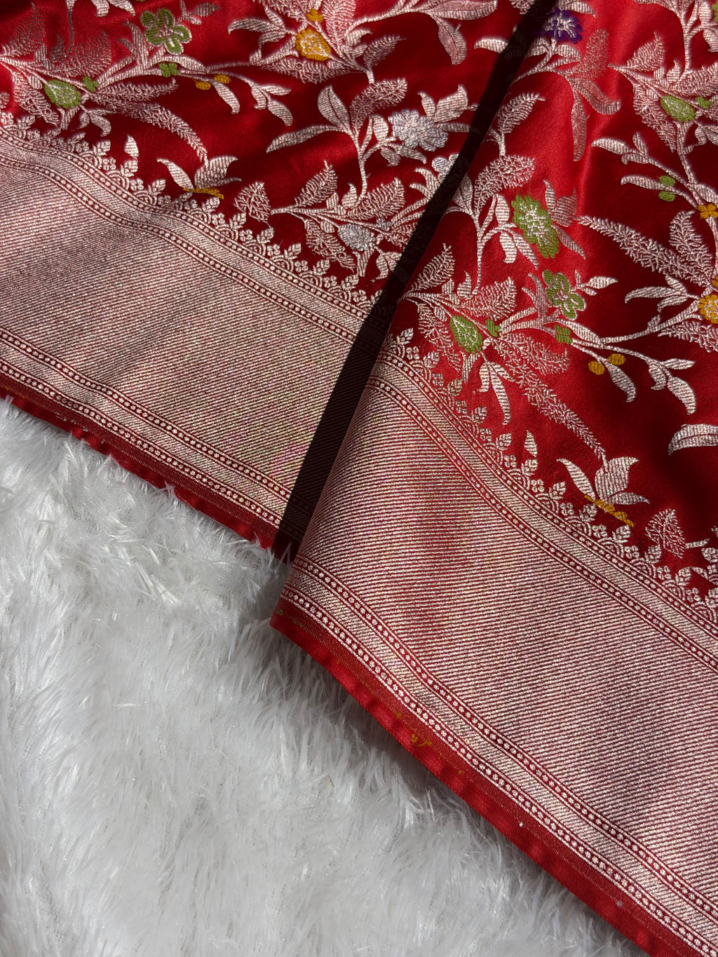 Banarasi Mashru Satin Silk Saree Floral Minakari Jaal Pattern In Red Shades MSC09