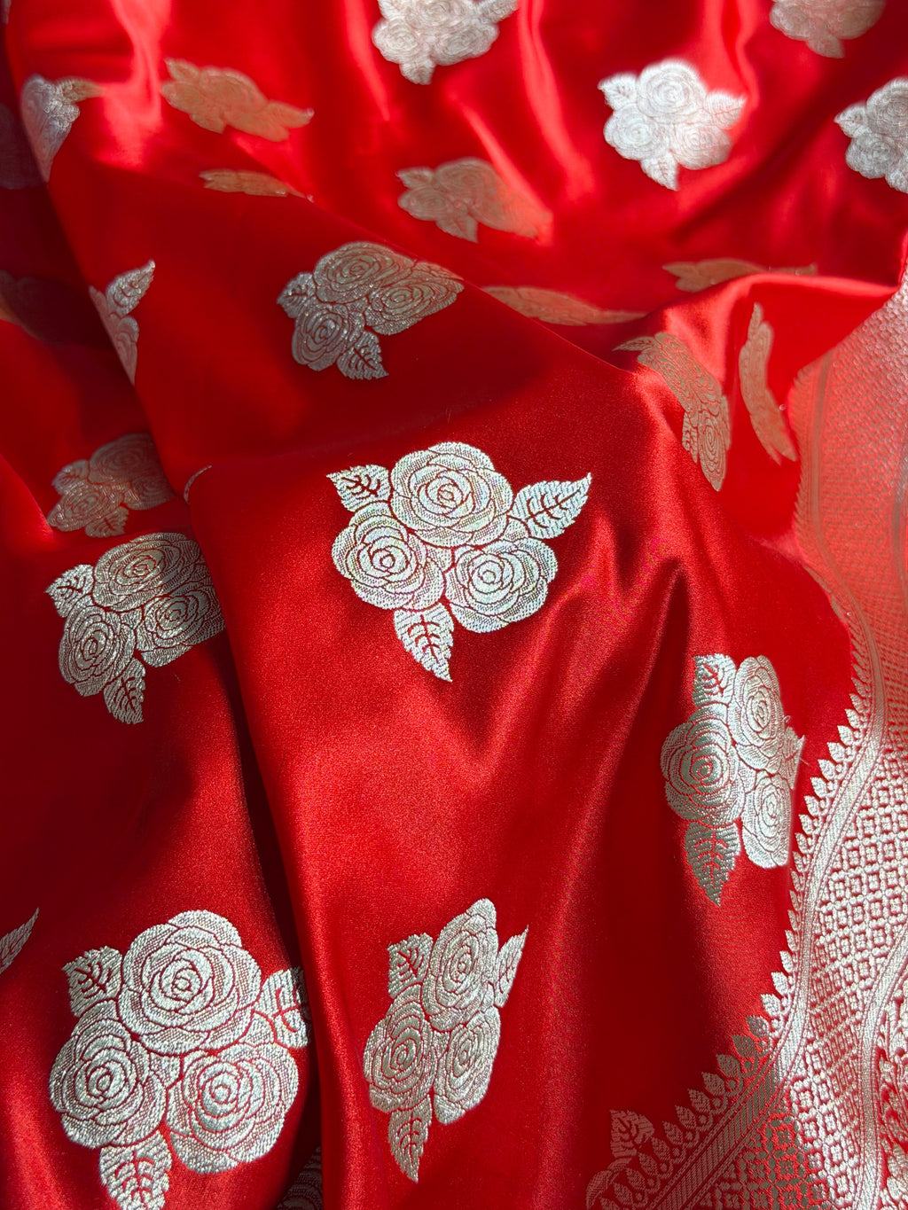Banarasi Mashru Satin Silk Saree Boota Pattern Red Shades MSK15