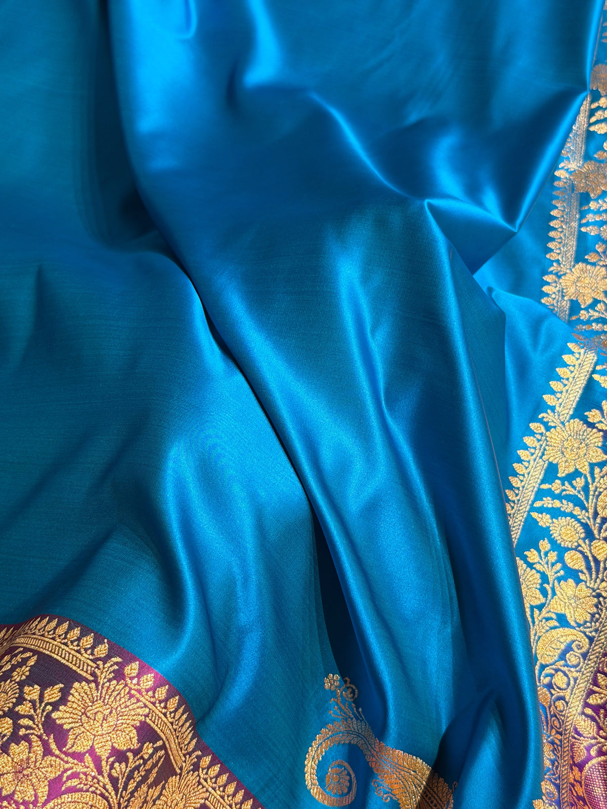 Banarasi Satin Katan Silk Saree Plain Body Pattern in Contrast Firozy with Rani Shades SK05