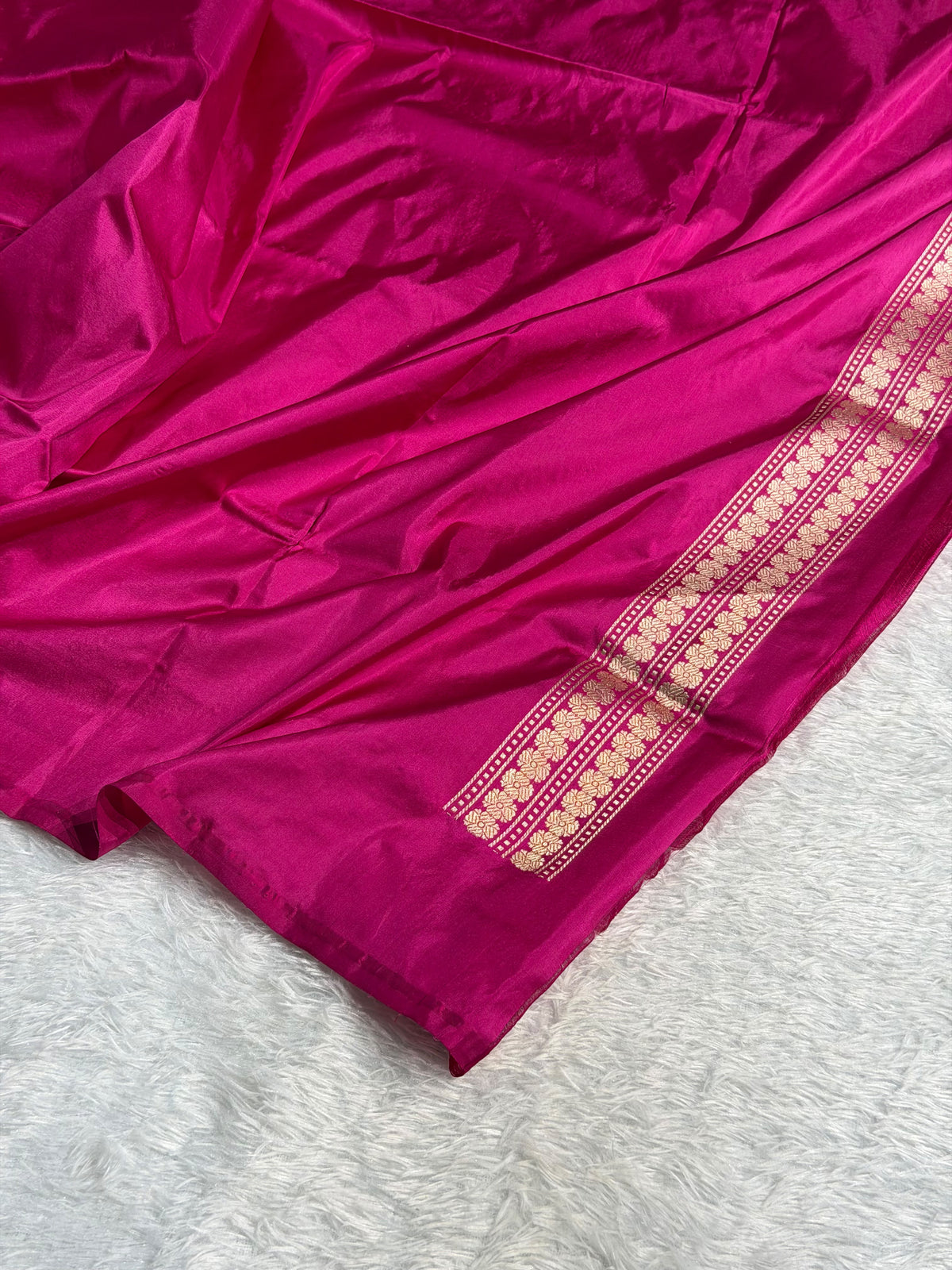 Banarasi Pure Katan Silk Saree Handwoven Kaduwa Boota Pattern with Minakari work in Pink Shades PKH08