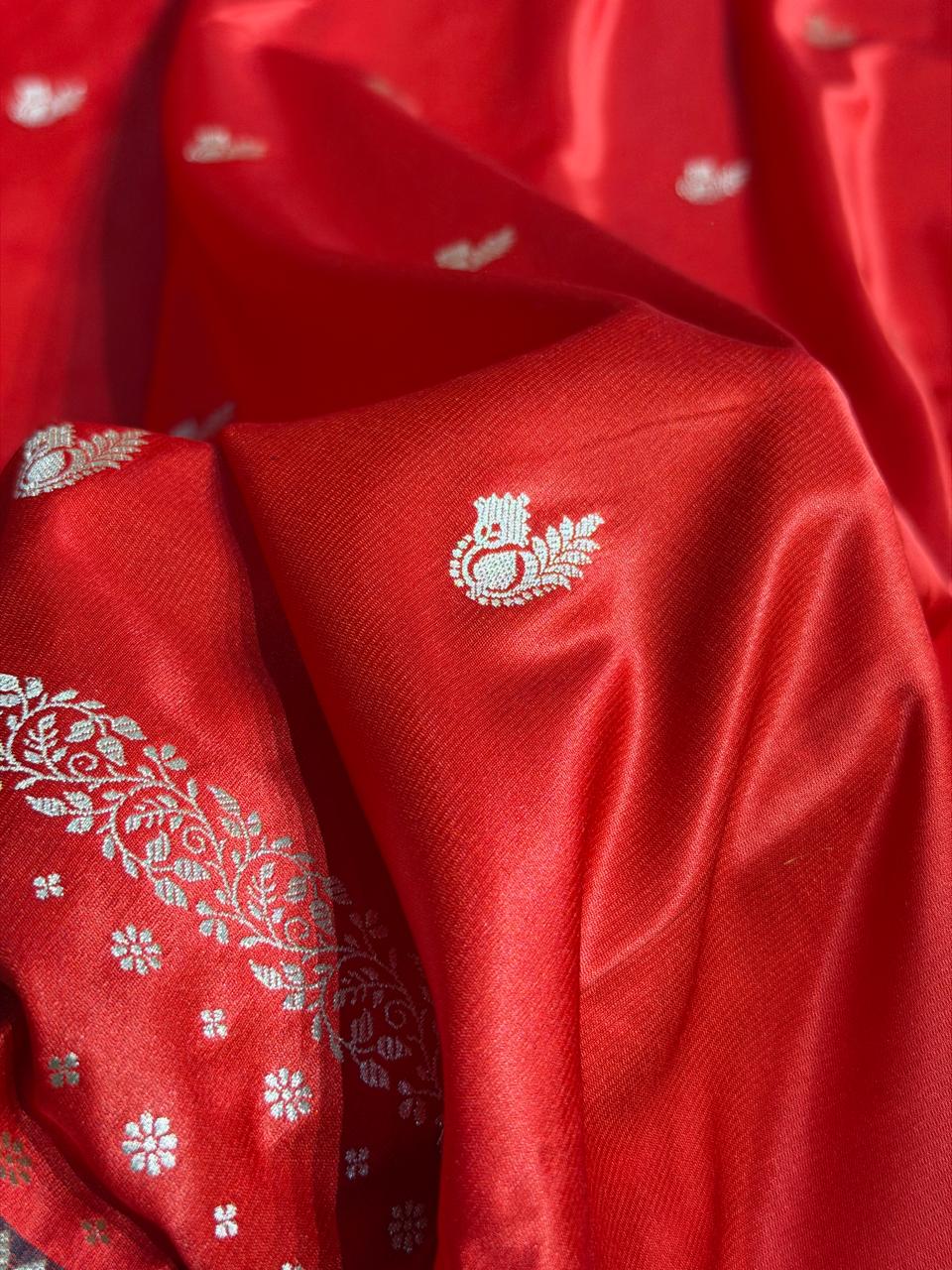 Banarasi Satin Katan Silk Saree Minakari Boota Pattern in Red with Black Shades SK09