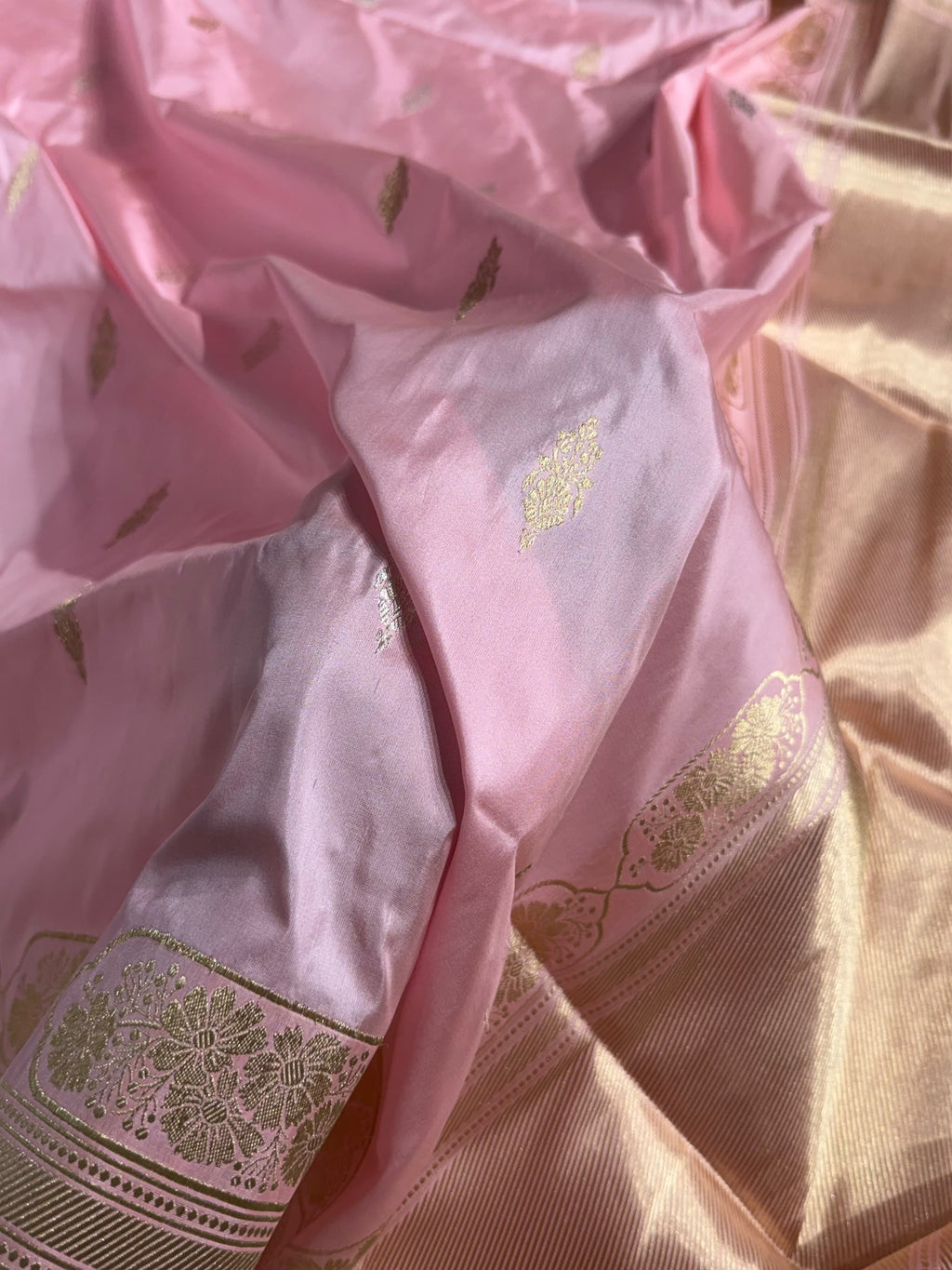 Banarasi Pure Katan Silk Saree Handwoven Kaduwa Boota Pattern in Blush Pink Shades PKH06