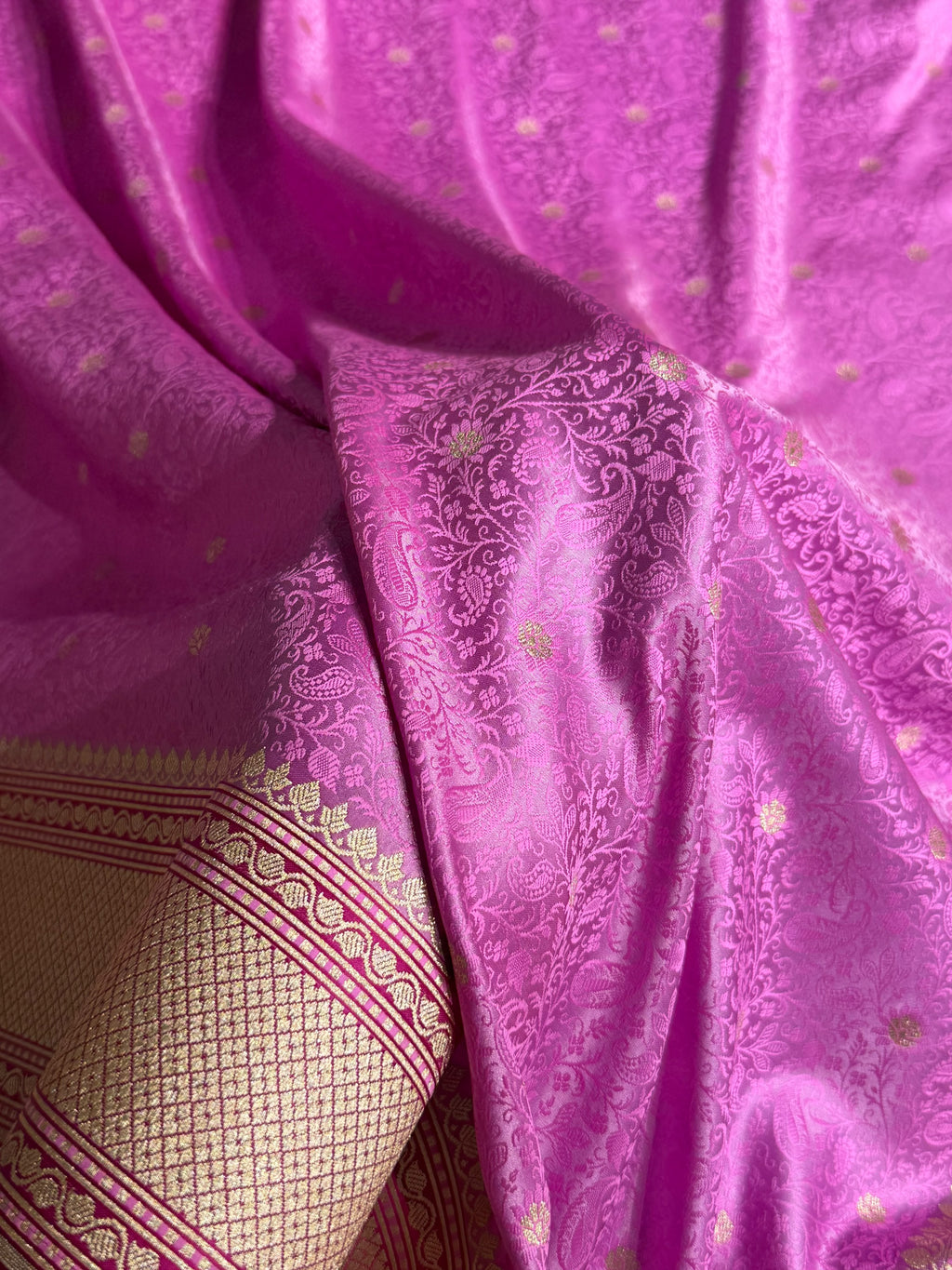 Banarasi Mashru Satin Silk Saree Tanchoi Pattern Contrast Lavendar with Rani Shades MSK34