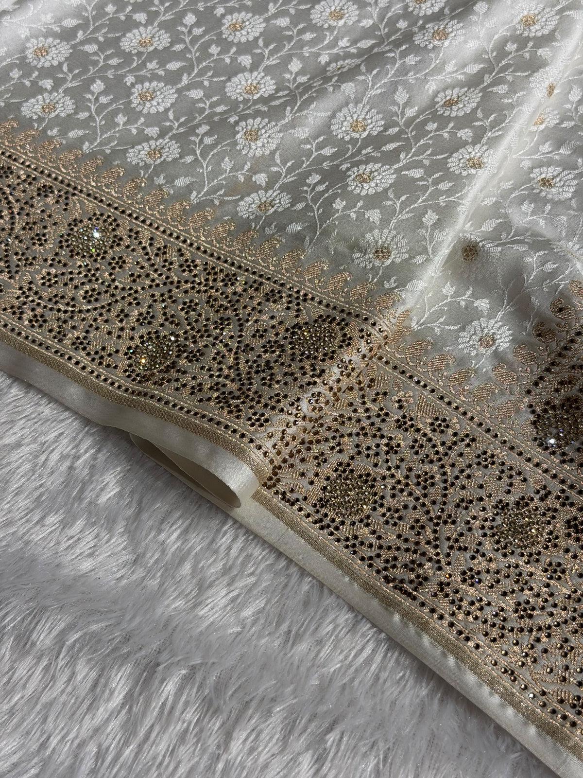 Banarasi Mashru Satin Silk Saree Tanchoi Pattern in Swarovski Work in Pearl White Shades BMSC04
