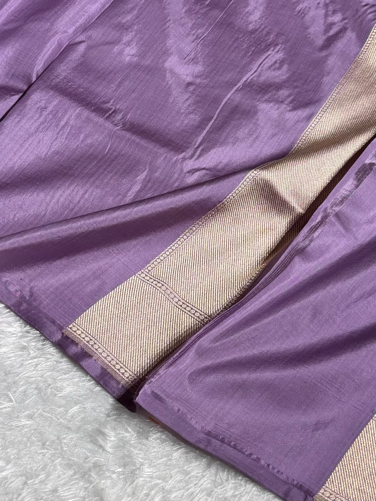 Banarasi Pure Katan Silk Saree with Minakari Jaal Pattern in Lavender Shades PKM07