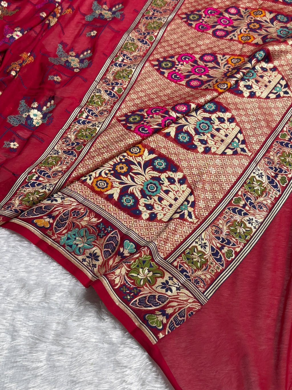 Banarasi Pure Chiffon Georgette Silk Saree with Minakari Work Pattern in Maroon Shades PCG01