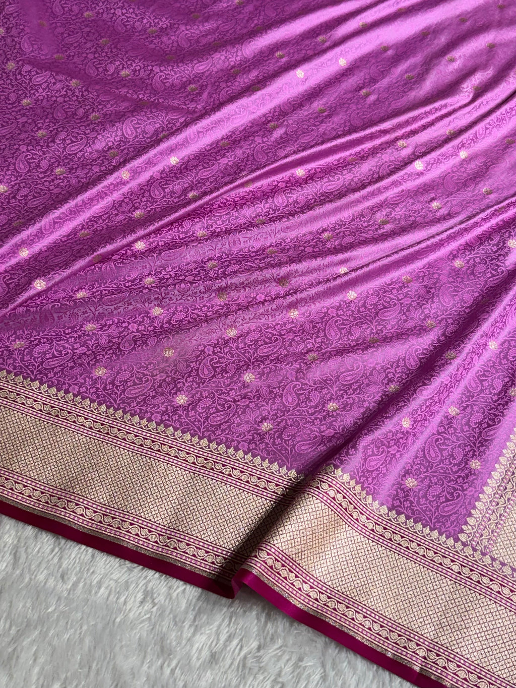 Banarasi Mashru Satin Silk Saree Tanchoi Pattern Contrast Lavendar with Rani Shades MSK34