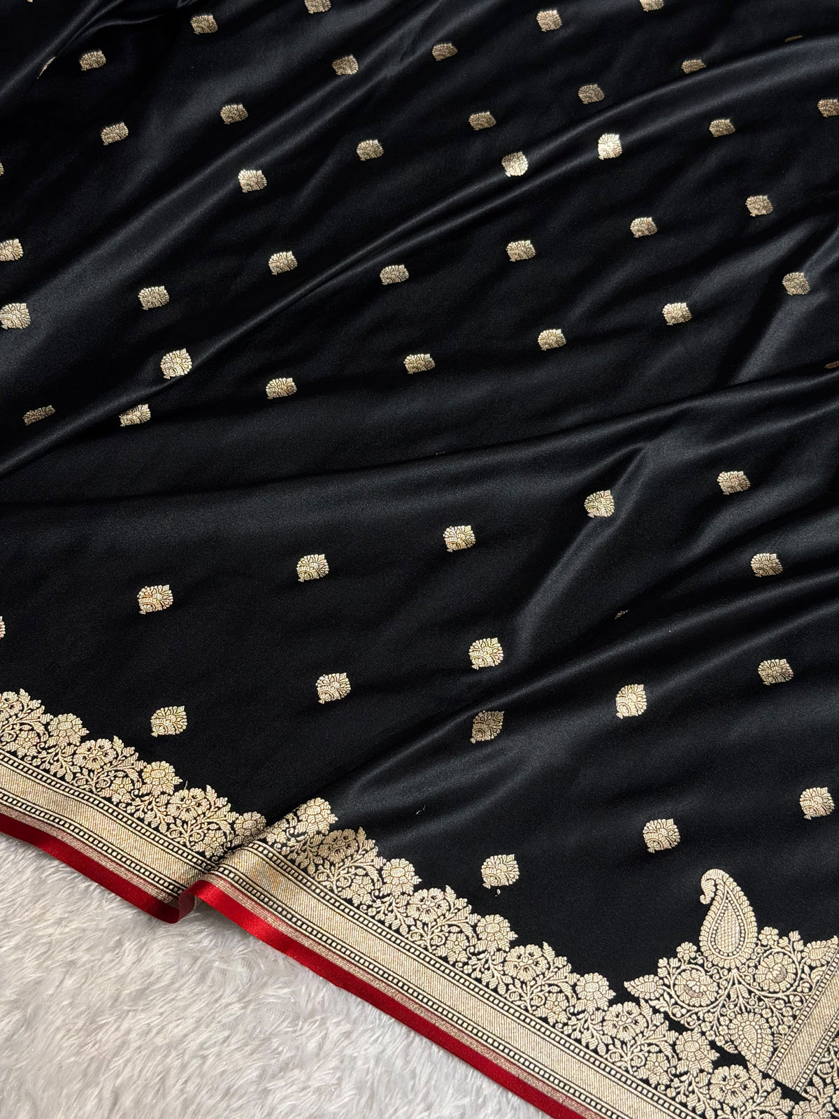 Banarasi Mashru Satin Silk Saree Booti Pattern Black Shades with Red edges MSK28